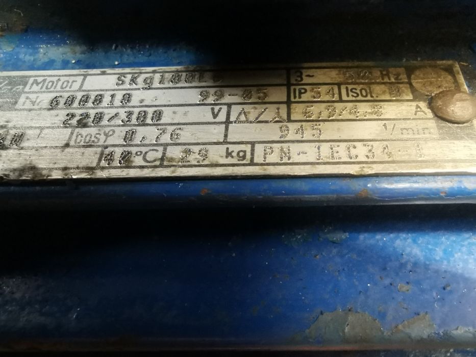 Przekładnia z silnikiem