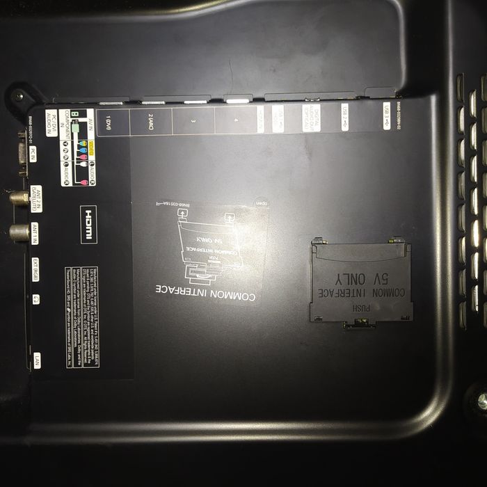 Продам телевізор SAMSUNG на запчастини