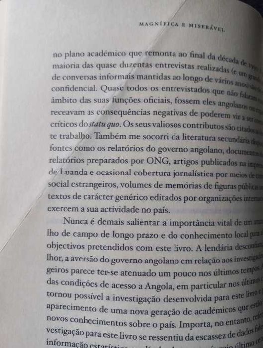 Magnífica e Miserável; Angola desde a Guerra Civil - Ricardo Soares de Oliveira
