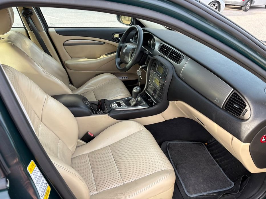 Jaguar s type aceito retoma caixa manual