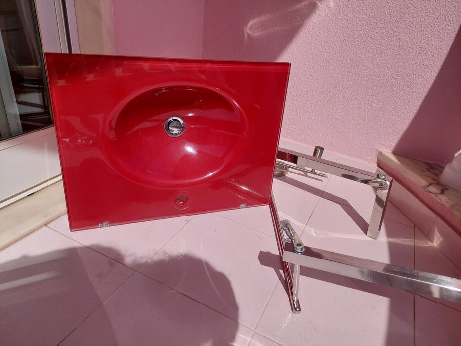 Lavatório wc com suporte de toalhas, espelho e candeeiro