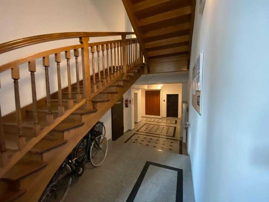 Komfortowe i klimatyczne mieszkanie w odrestaurowanej kamienicy przy ul. Elizy Orzeszkowej w Centrum Poznania (okolica Targów Poznańskich) - Widok 2