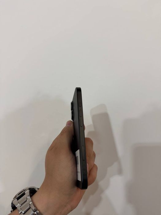 Айфон ~ Apple iPhone 16 ~ 128GB ~ Black (MYE73) ~ б.у ~ Айфон 16 ~ 128Гб ~ Черный