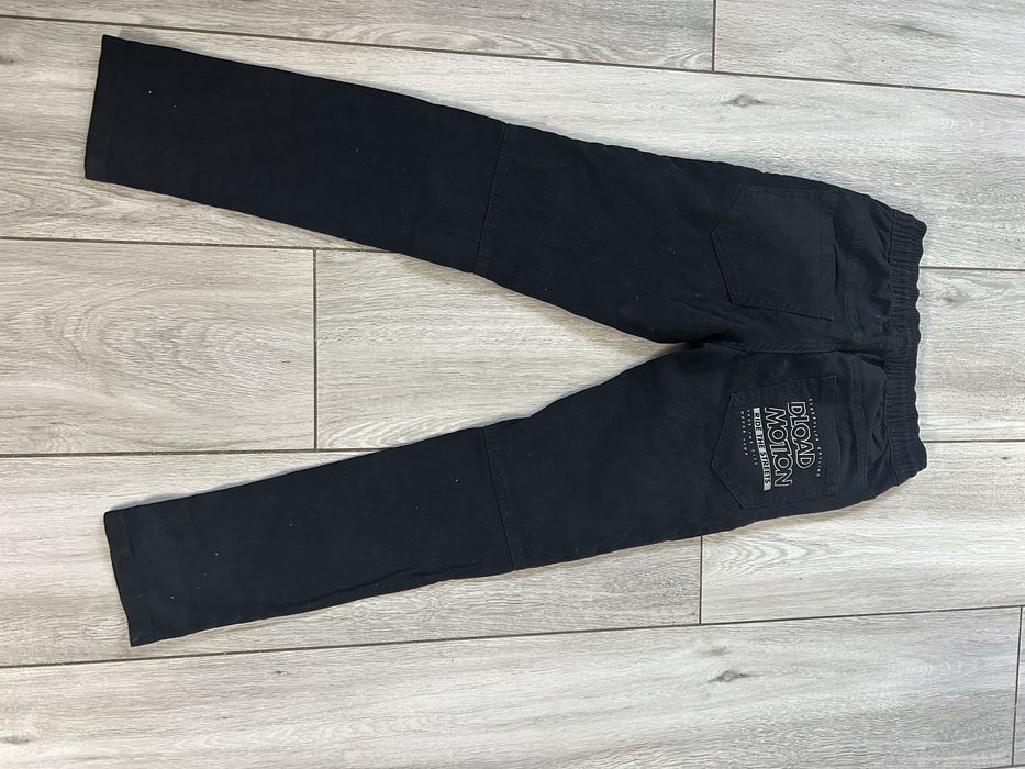 Zestaw spodni jeansowe jogger chłopięce 140 bojówki c&a