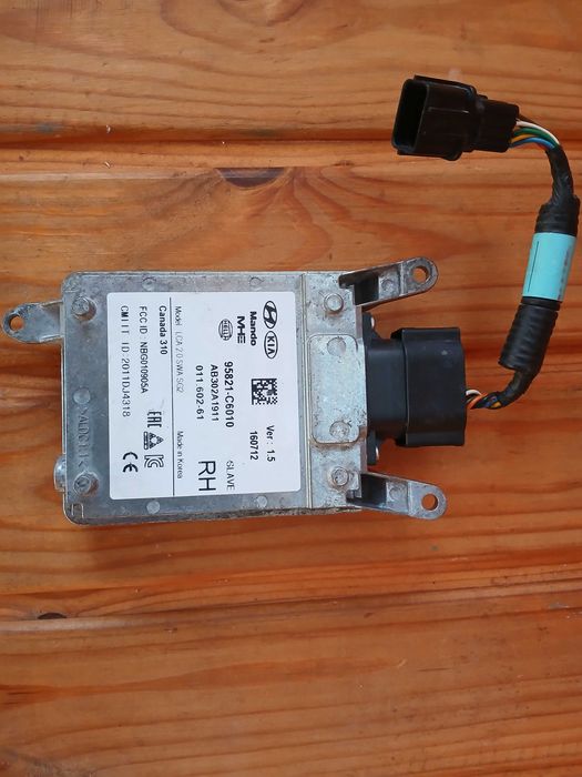 датчик сліпих зон  кіа соренто 2017