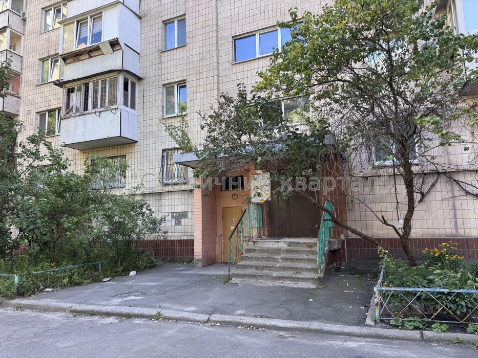 Татарка Двокімнатна Татарська 3/2