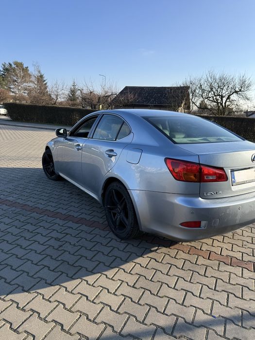 Lexus IS 220d z 2008 roku w wersji Prestige