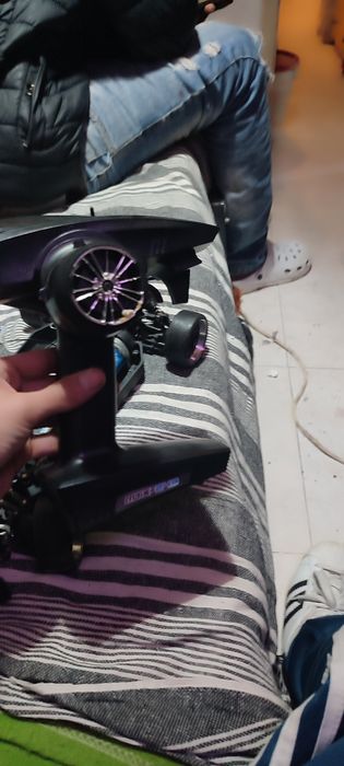 Carro telecomandado maverik