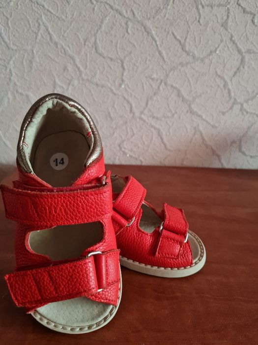 Ортопедичні босоніжки