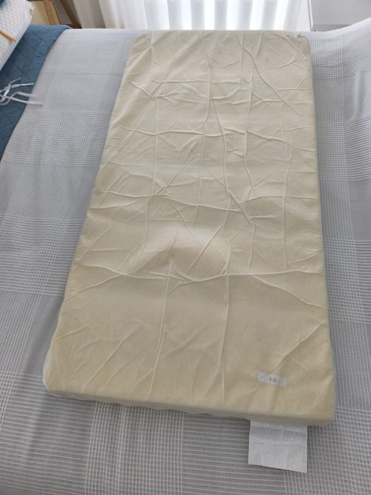 colchão para berço IKEA skönast + resguardos LENAST