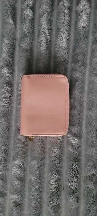 Portfel damski różowy nowy