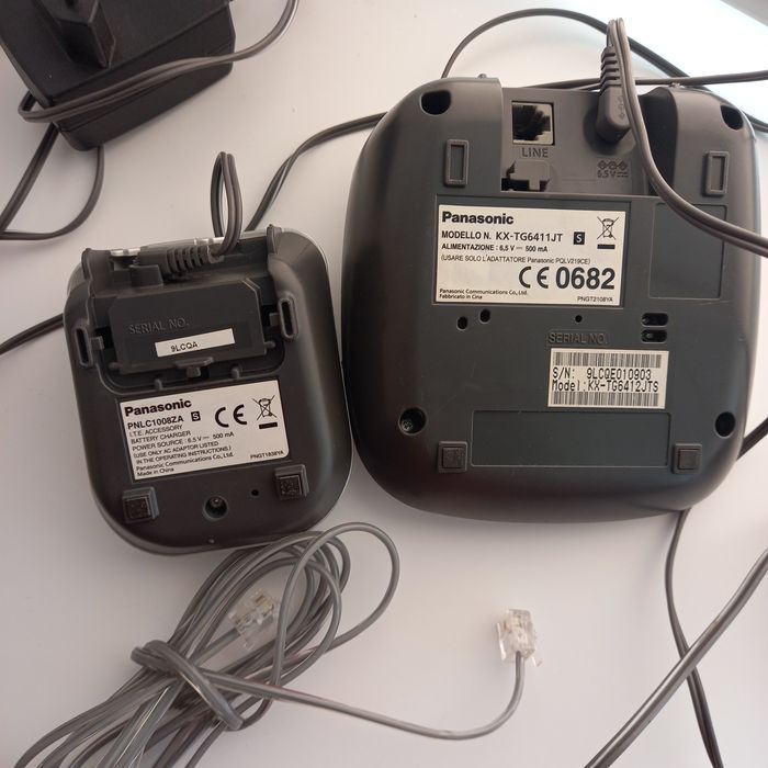 Радіотелефон Panasonic KX-TG6411JT.Дві трубки.