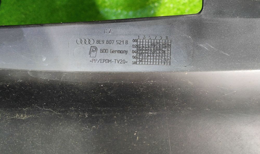 Dokładka zderzaka tył Spojler Audi A4 B6 Kombi Avant 2000-