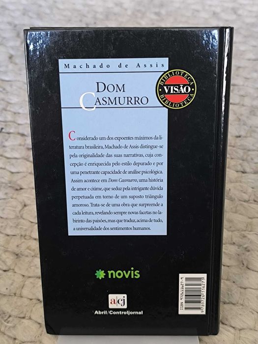 Dom Casmurro
de Machado de Assis