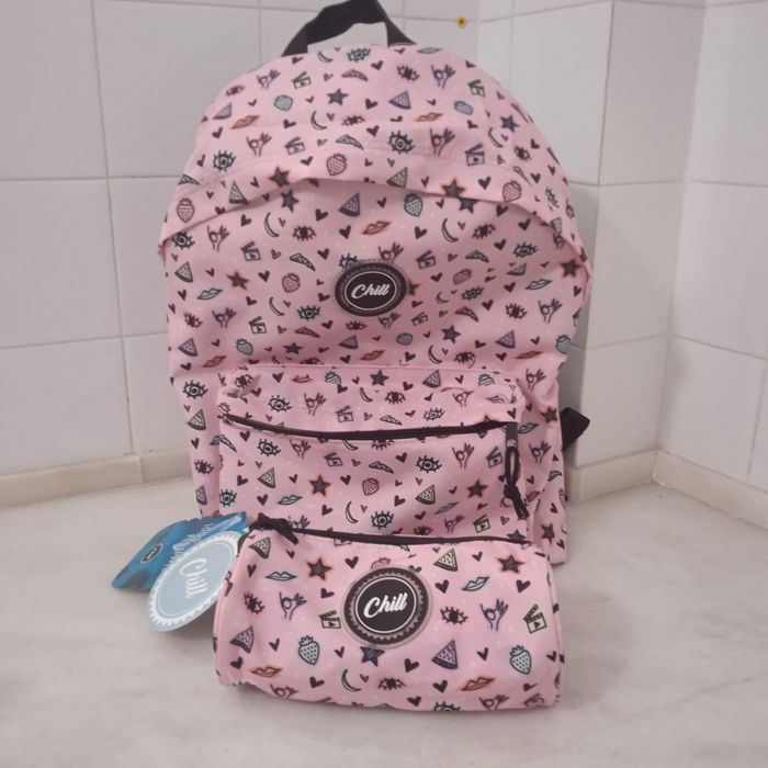 Mochila escolar e estojo chili
