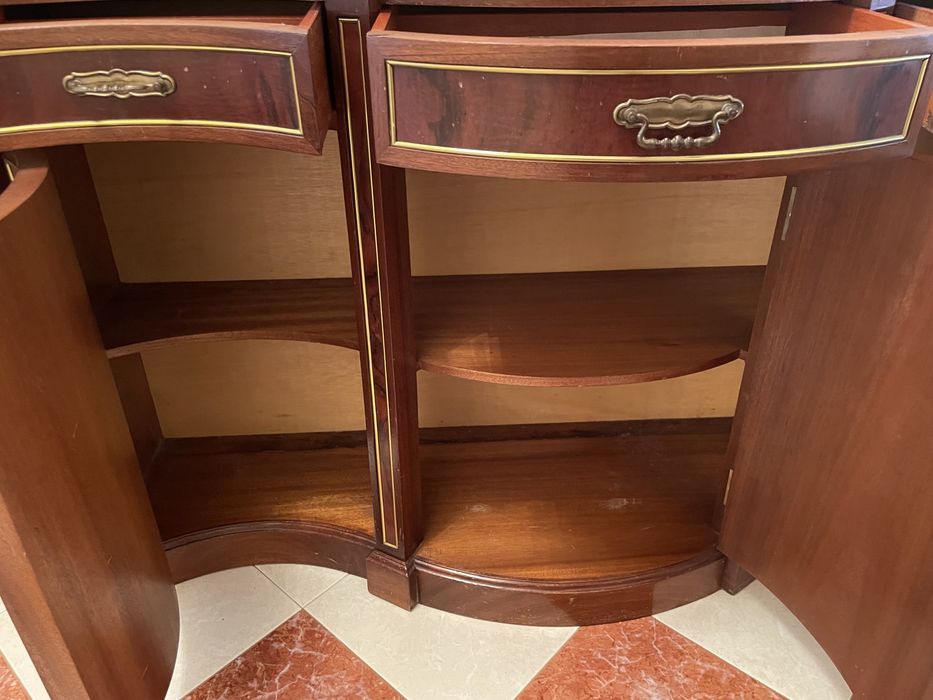 Vendo Consola/Sapateira como nova