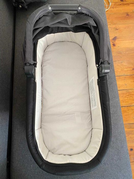 Alcofa Chicco – como nova + colchão incluído