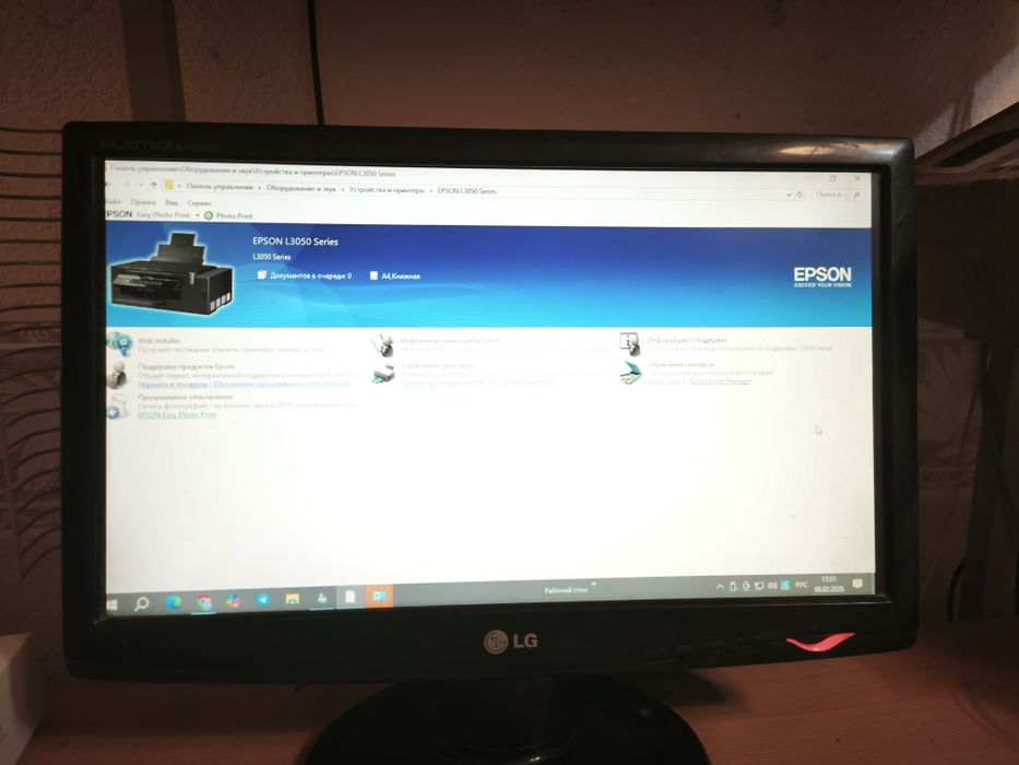 Монітор LG 19, Benq 22