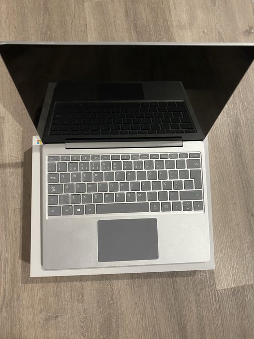Microsoft Laptop Go64874049117954123
