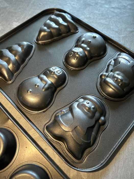 Антипригарна форма для печива новорічна для кексів