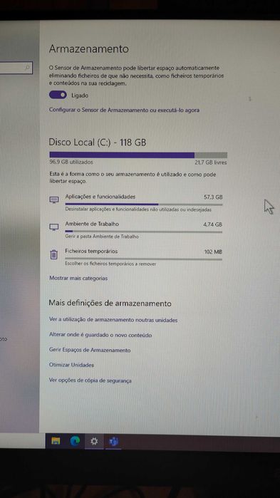 Mini PC com todos os dispositivos necessários