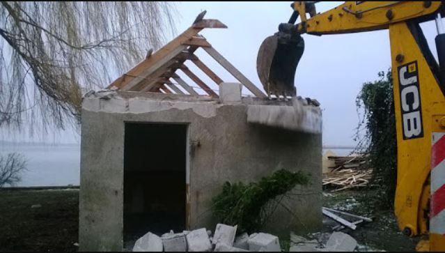 Kucie ręczne rozbiórki wyburzenia kontener wywóz gruzu śmieci koparka