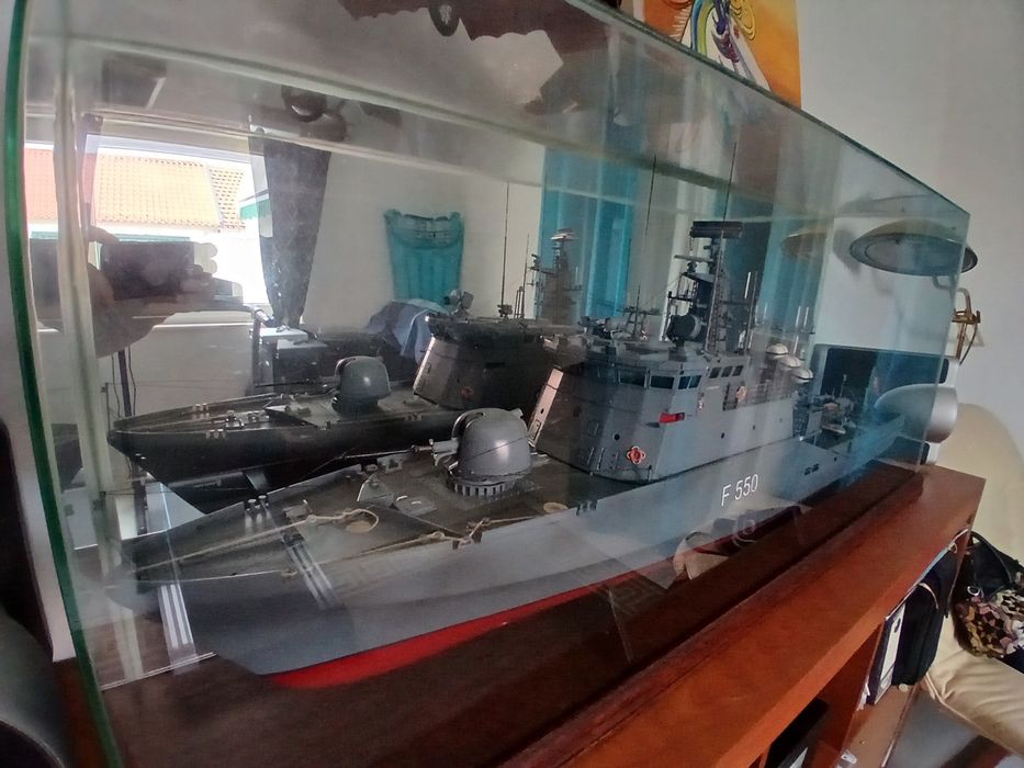Miniatura de fragata Portuguesa