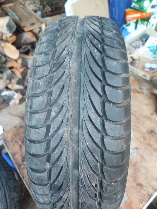 Pneus 2 marca Bravuris y 2 marca firestone  195/65 R  14•89 H