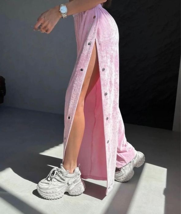 Fato feminino novo