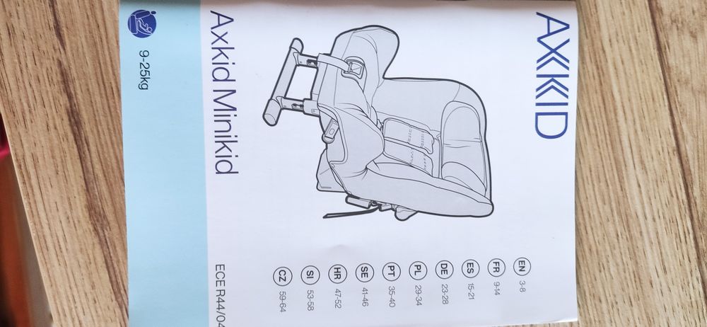 Fotelik AXKID Minikid 9-25 kg