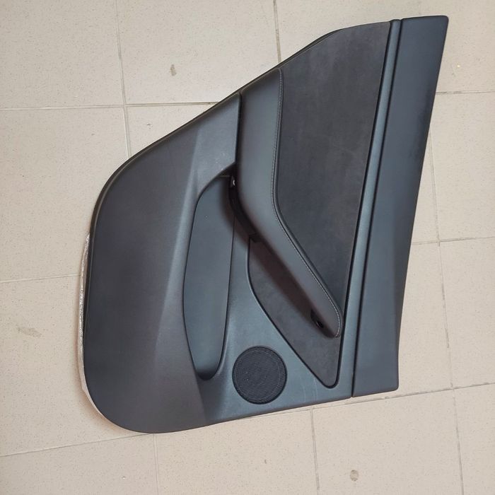 Дверна карта обшивка задня ліві Tesla Model 3  обшивка дверей  Тесла