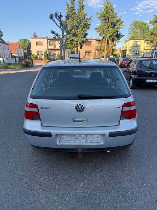 Volkswagen Golf 4 automat 1.6 benzyna fajny stan