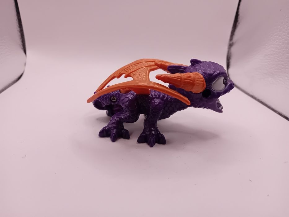 Figurka Spyro z gry Skylanders Giants