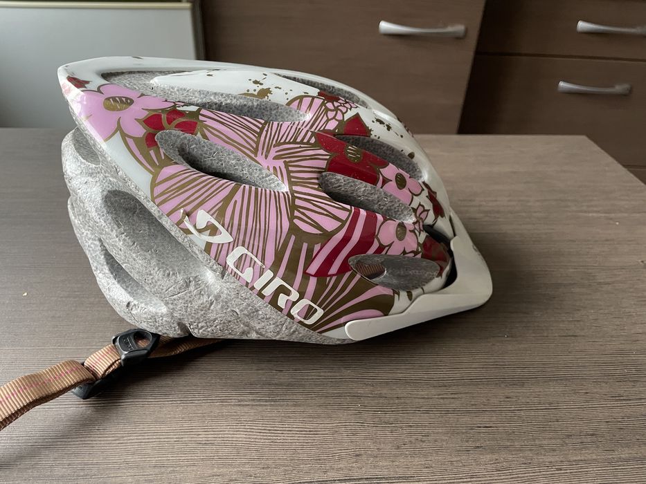 Kask giro damski