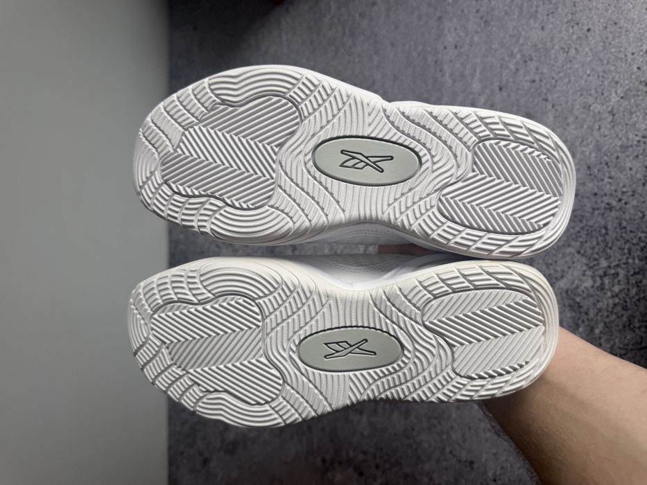 Reebok Solution Mid r. 36