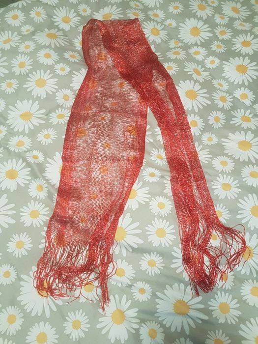 Szal ze srebrną nitką