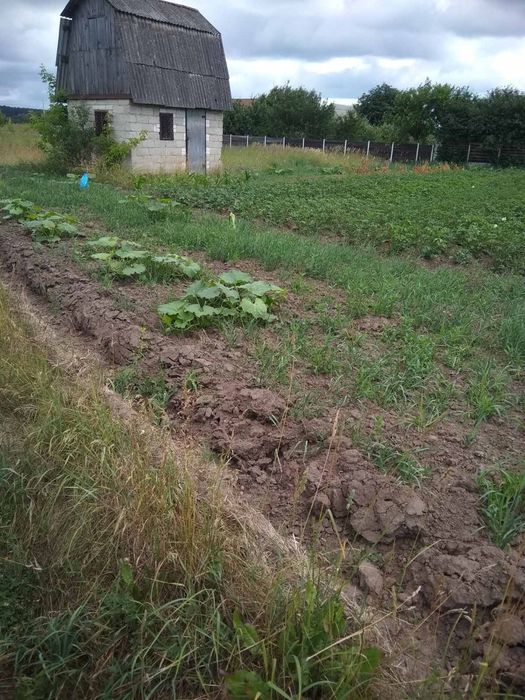 Земельна ділянка під забудову