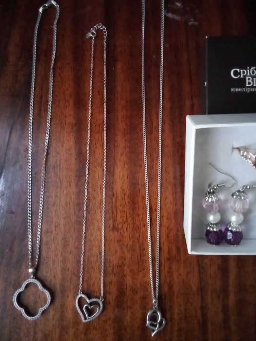 Продам бижутерию , серебро