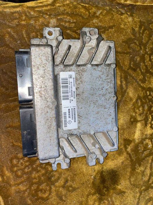ЭБУ Renault Sandero / Fluence 1.4 8V 2007-2013 S110140025