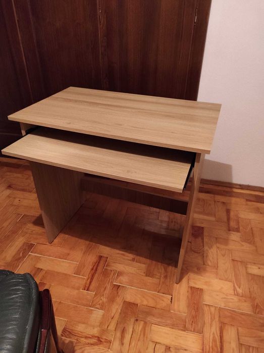 Secretária para computador