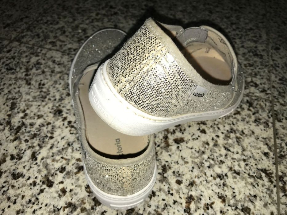 Sapatilhas VICTORIA Nr. 36 c/ portes incluídos