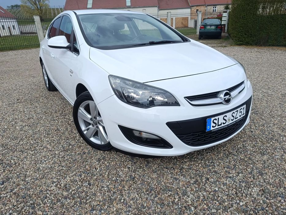 Opel Astra 1.6 Wersja Energy , Ledy , grzana kierownica , Piękna ,100% oryginał !