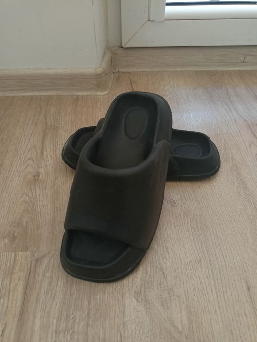 Klapki piankowe r.36