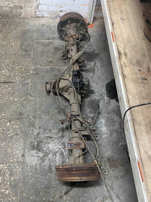 Задній міст мост 48/13  46/13 Nissan Navara D40