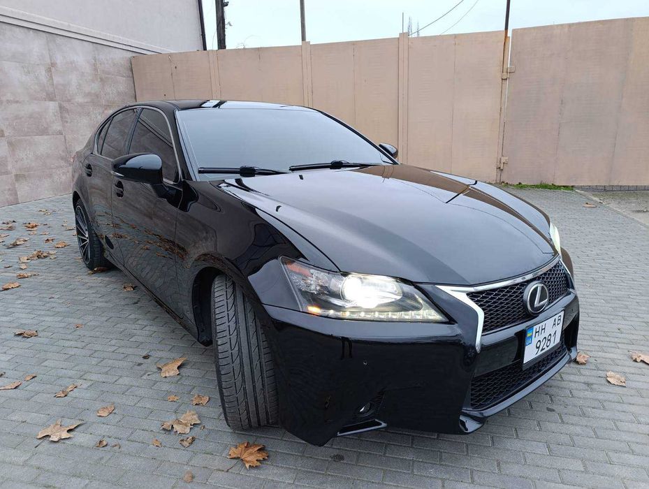 Lexus GS 350 2014 року 3.5 л. /бензин