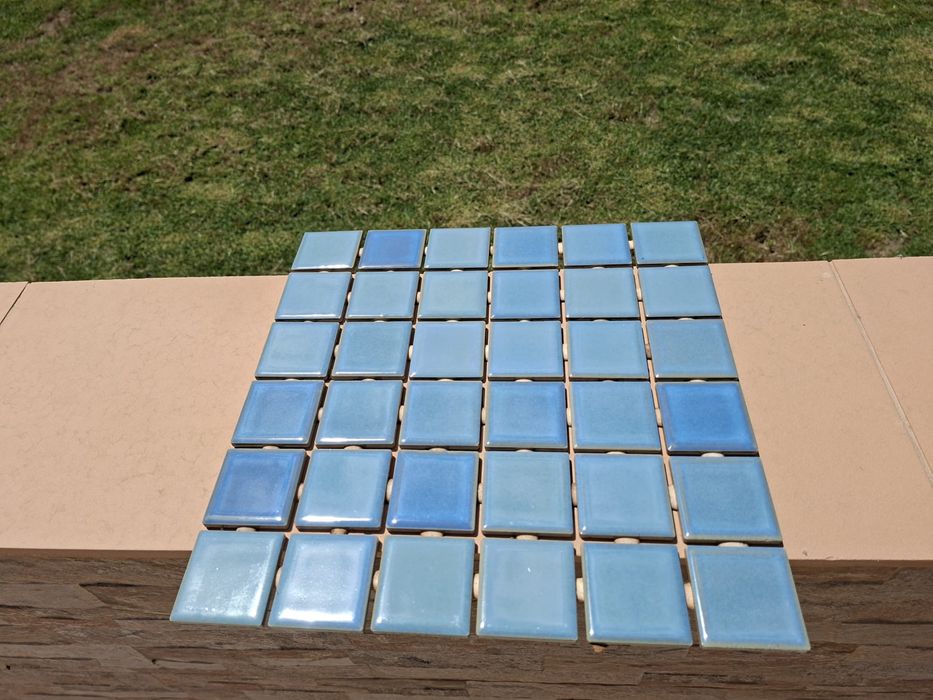 Pastilhas em porcelana mosaico para piscinas e casas de banho.