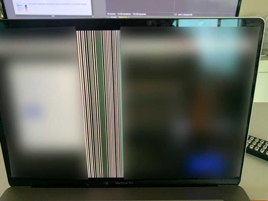 Ekran MacBook Pro 15 A1990 Oryginalny Uszkodzony Matryca LCD