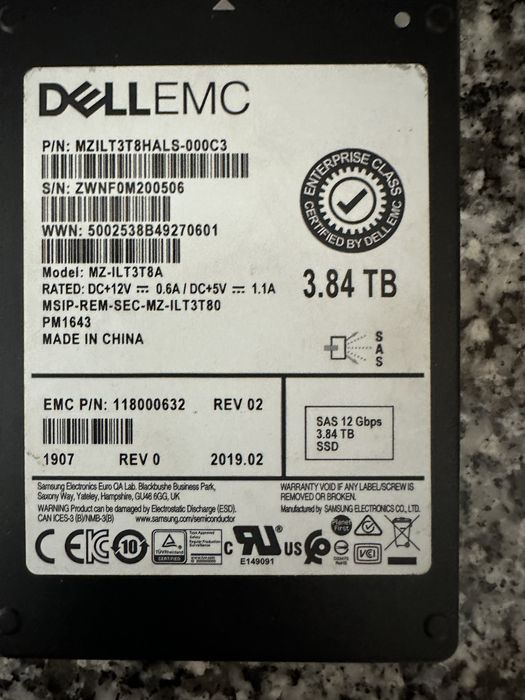 "EMC Samsung (MZ-ILT3T8A) - 3.84TB (SFF 2.5in) SAS-3 12Gbps SSD"