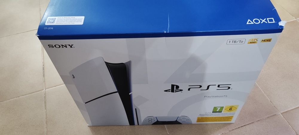 PlayStation 5 Slim como nova 1TB com caixa e um comando