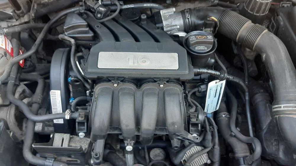 VW Golf 5 2006 1.6 бензин автомат